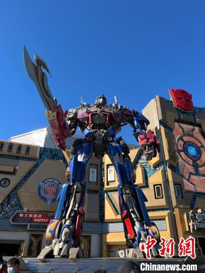 变形金刚基地景区内一景 汪俐辰 摄