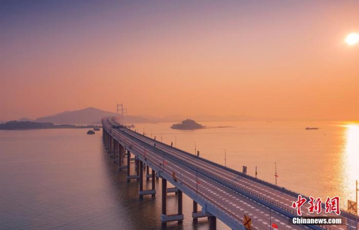 广东虎门大桥。<a target=<i></i><i></i>'_blank<i></i><i></i>' href=<i></i><i></i>'/<i></i><i></i>'>中新社</a>发 岳路建 摄