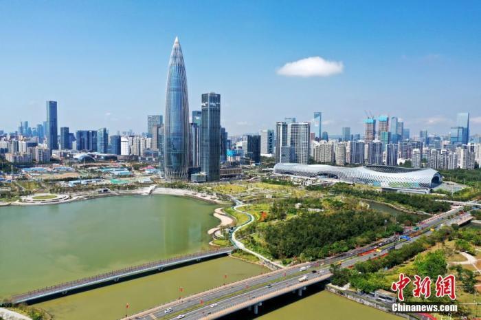 资料图：深圳湾新地标——魅力“春笋”。 <a target=<i></i>'_blank<i></i>' href=<i></i>'/<i></i>'>中新社</a>记者 陈文 摄