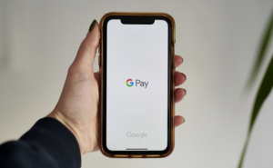 放弃进军金融服务业，谷歌聘请 PayPal 资深高管负责支付业务