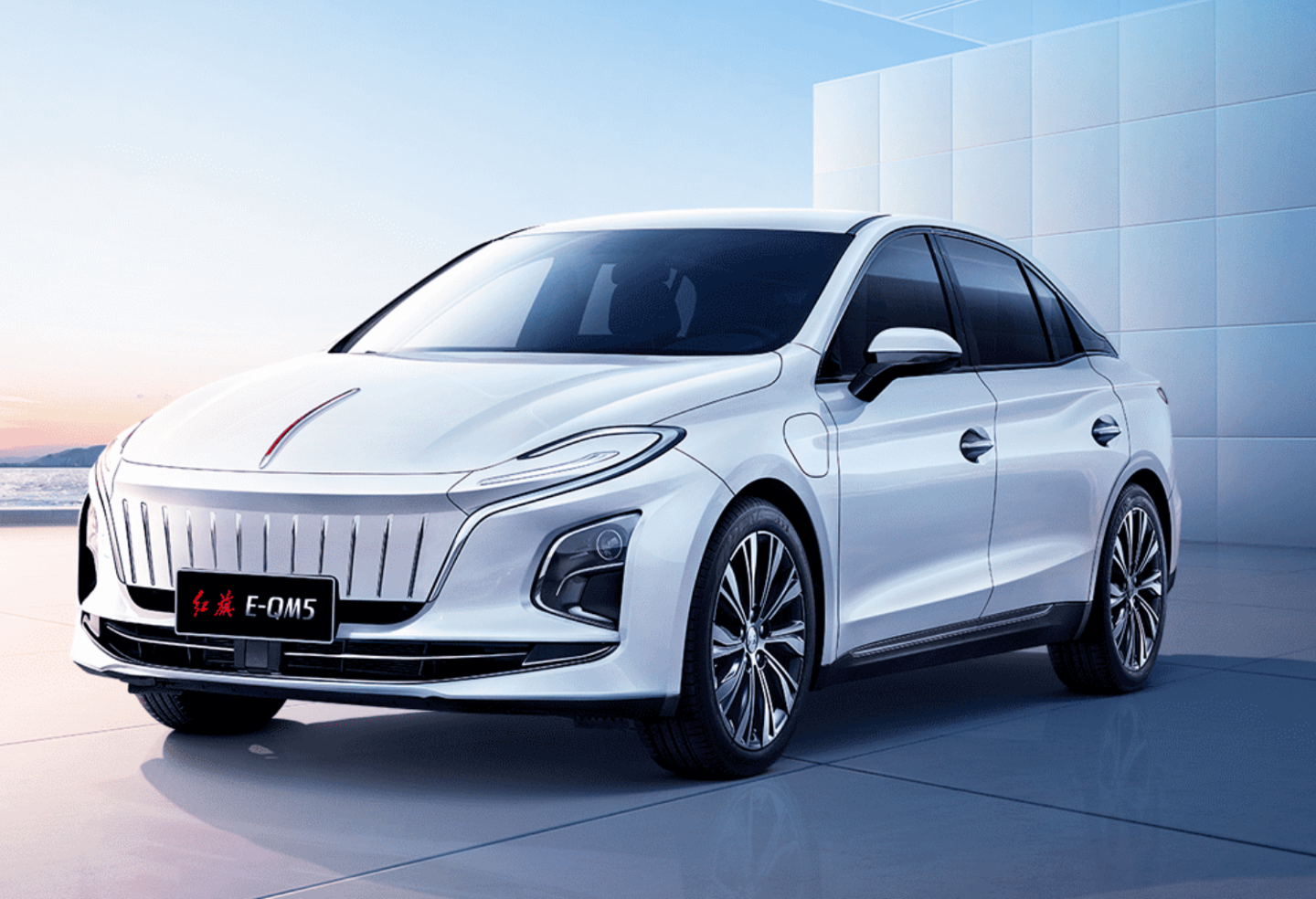 红旗 E-QM5