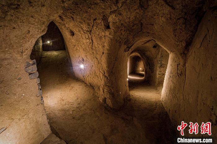 张壁古堡距今已有1600多年的历史，开掘于北朝的万米地道，是研究古代地道战术的鲜活教材。　张壁古堡景区供图