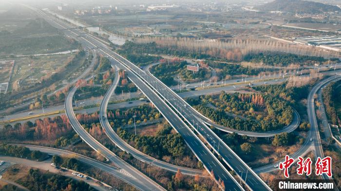 绍兴智慧快速路 罗贯霄 摄
