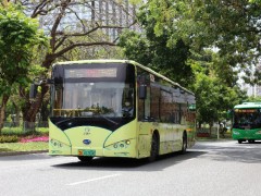 刷新行业纪录，深圳比亚迪纯电动公交车单车行驶里程超 64 万公里