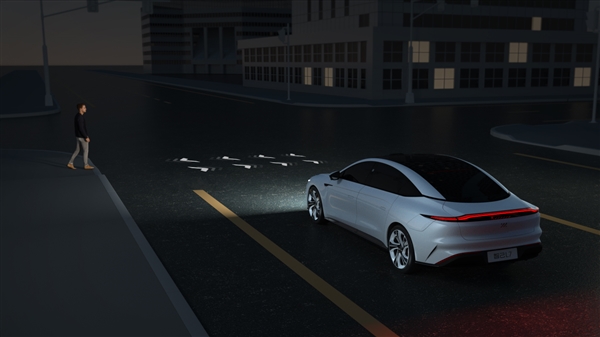 上汽、阿里联合打造 智己L7上市：36.88万买一台移动“投影仪”