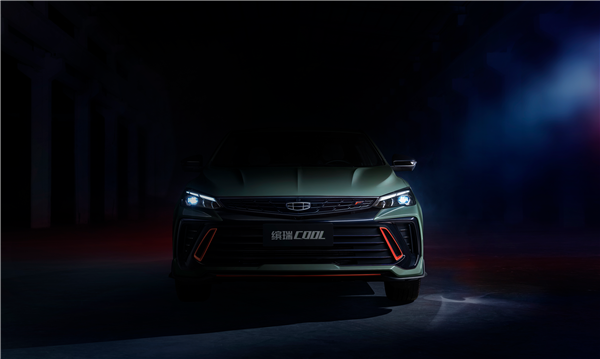 对标长安UNI-V 全新吉利缤瑞COOL发布:黄色卡钳、超大尾翼
