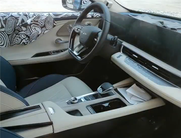 侧身酷似奥迪A7 奇瑞全新轿车实车曝光:空间超大!