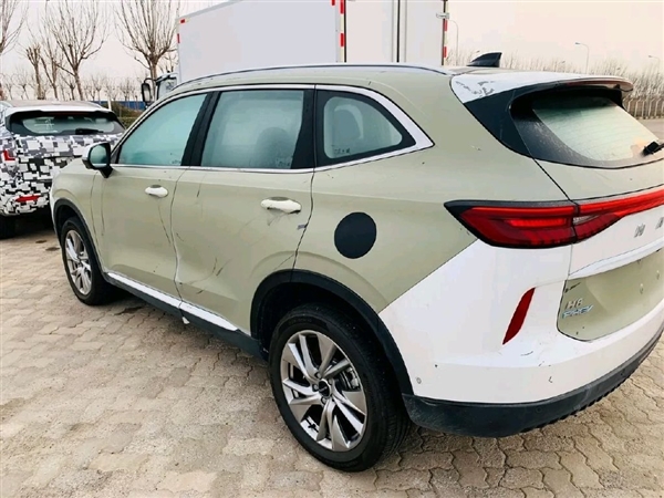 比亚迪宋强势“杀出”!中国第一SUV神车销冠哈弗H6再被抢