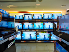 4 月下旬电视面板价格大跌，机构：反看好京东方 OLED 盈利能力