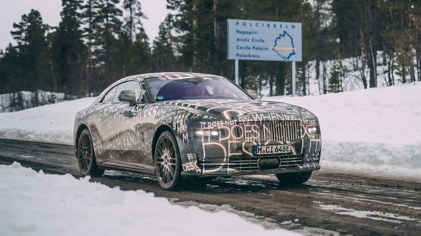 拉到北极去测试 劳斯莱斯首款电动车现身极寒之地：史上最严！