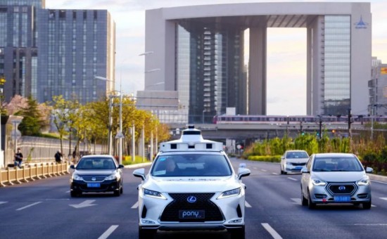 小马智行获准在京开展自动驾驶无人化 Robotaxi 服务：主驾位可无安全员