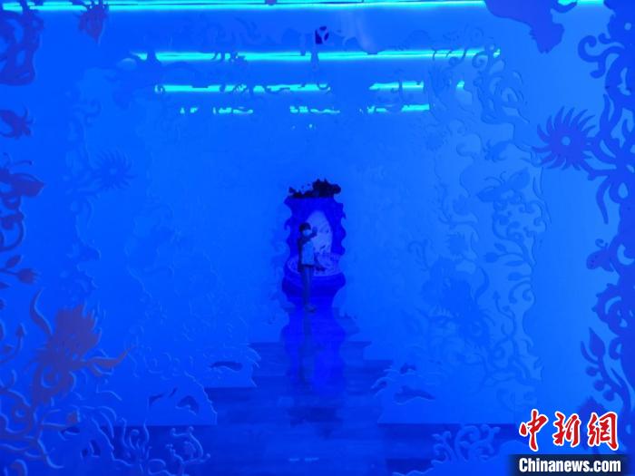 吴文化博物馆通过现代的光影手法、装置艺术等，尝试以全新的方式展示文物展品。(资料图) 钟升 摄