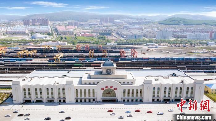 黑龙江省最大对俄铁路口岸站：中欧班列超千列服务“一带一路”