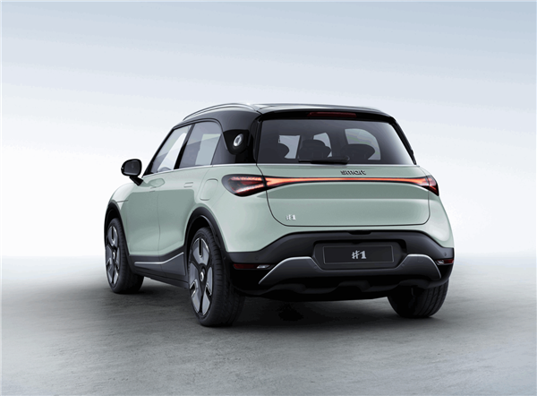 老头乐厂家最新“力作”：两万块就能买“奔驰” ！