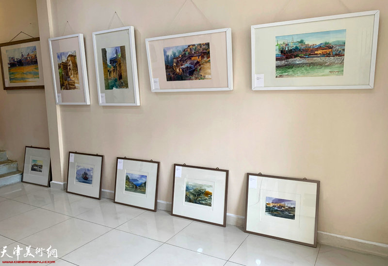 王文元绘画艺术展（第一期）在棕榈苑画廊展出现场。