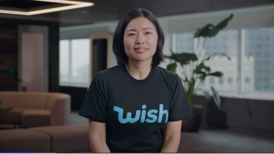 小孩在房间里

描述已自动生成