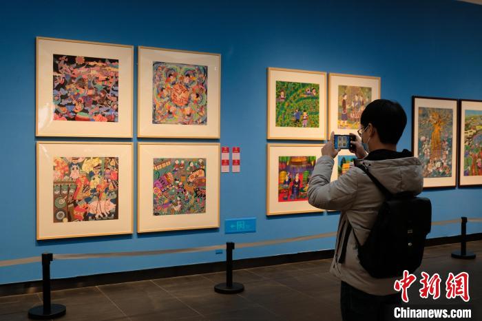 六省区(市)农民画优秀作品巡回交流展在贵阳开展