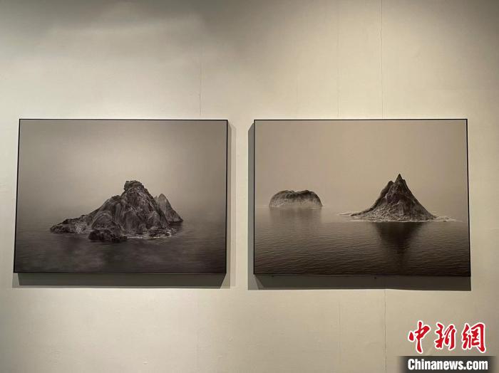 系列作品《浮玉》。 童笑雨 摄