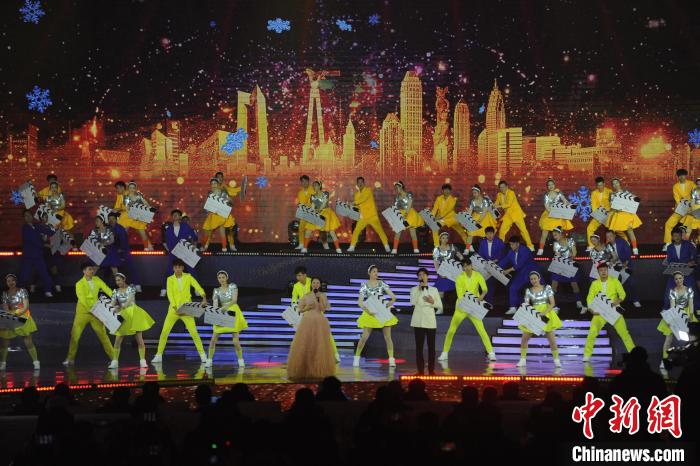 长春电影节开幕式节目表演。 张瑶 摄