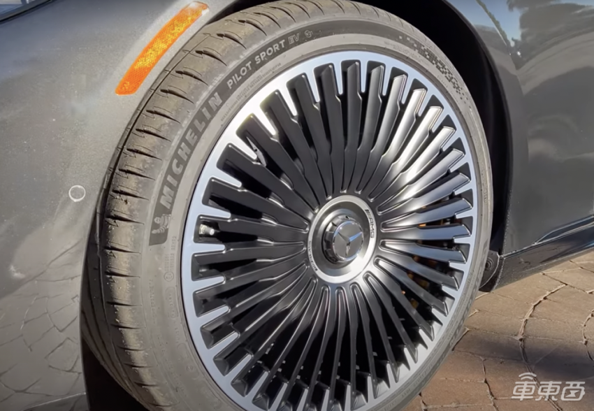 外媒首测奔驰AMG EQS:最远能跑586公里,辅助驾驶表现出色