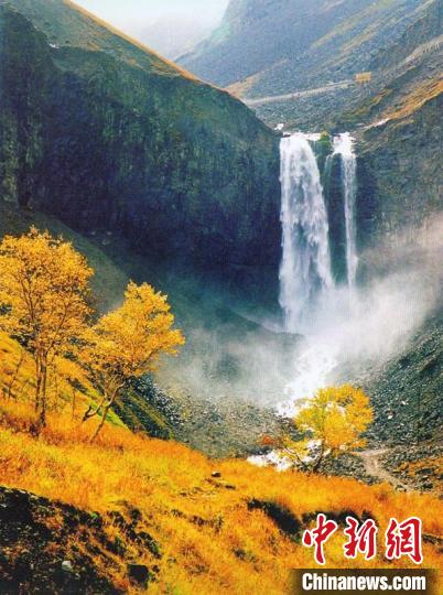 中华名山长白山通高铁激活沿线旅游经济