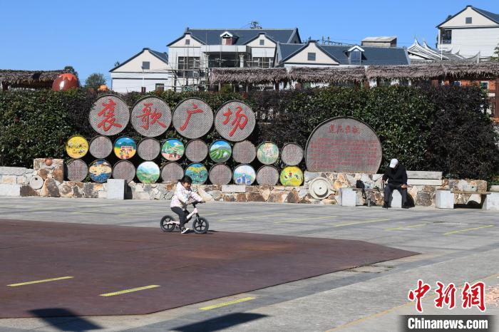 厦门军营村平均海拔近千米,是特区不多见的“高山村”。 王东明 摄