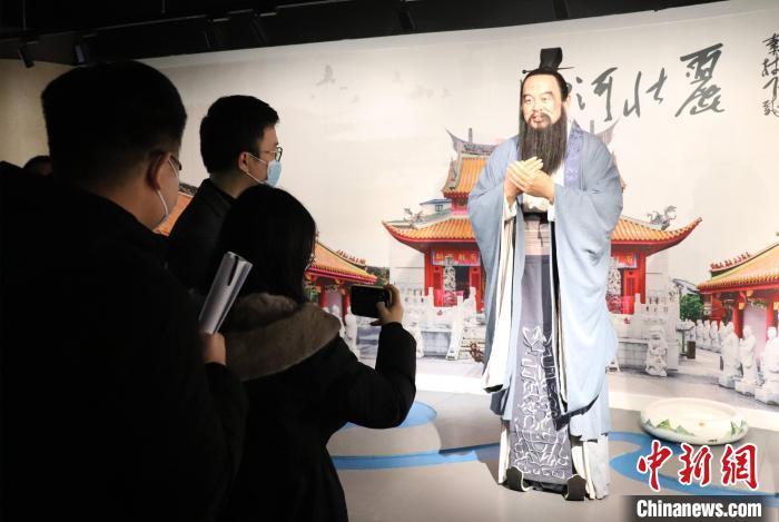 点击进入下一页