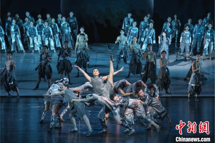 音乐舞蹈史诗《解放海南岛》剧照 海南省歌舞团供图