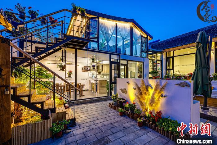 就地包个小院儿过年成为一种趋势。受访者供图。
