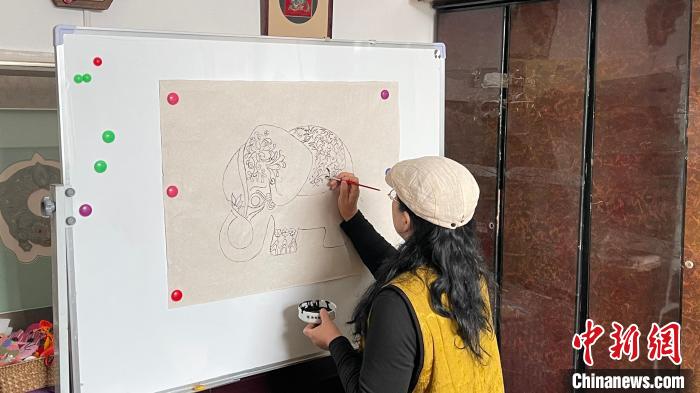 痴心刺绣34年非遗“武氏绣法”传承人为古老技艺融入时代元素