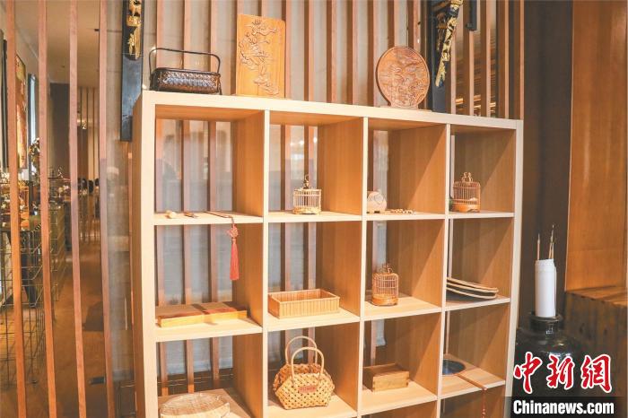 竹编工艺文创产品。　成都市郫都区融媒体中心 供图