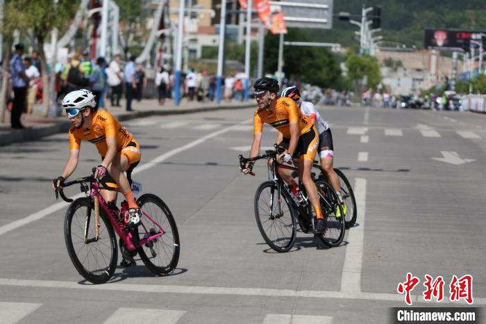 德国“斜杠中年”马库斯的“东游记”：以国际视角传递“秦风唐韵”