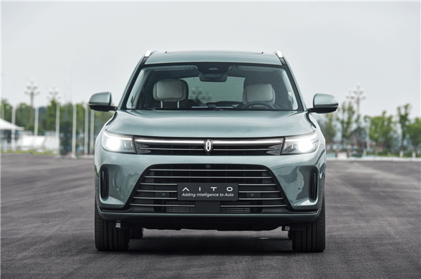 华为“HarmonyOS智慧座舱” 赋能车机天花板 AITO全新SUV问界M7工信部申报