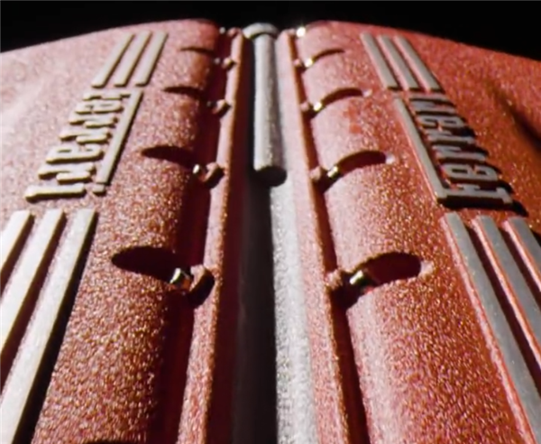 还是法拉利狠!首款SUV最新消息曝光:全新V12动力上车