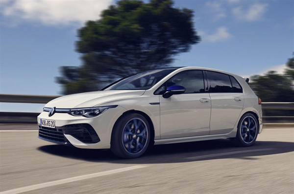 一脚踹出328马力 大众高尔夫R 20周年版发布:比宝马X5还贵!