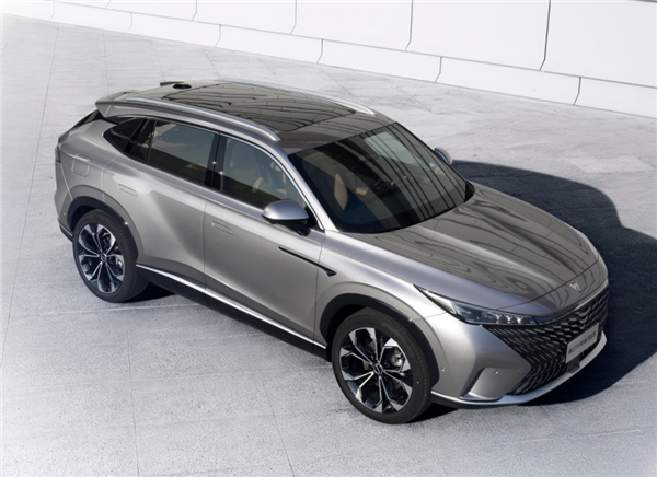 全新一代荣威RX5内饰曝光:档把配有“大钻石”