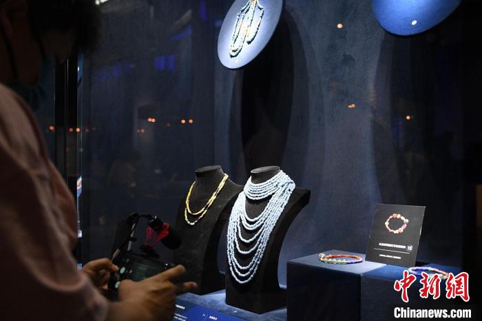见证中外文明互鉴232件汉代珠饰亮相广州