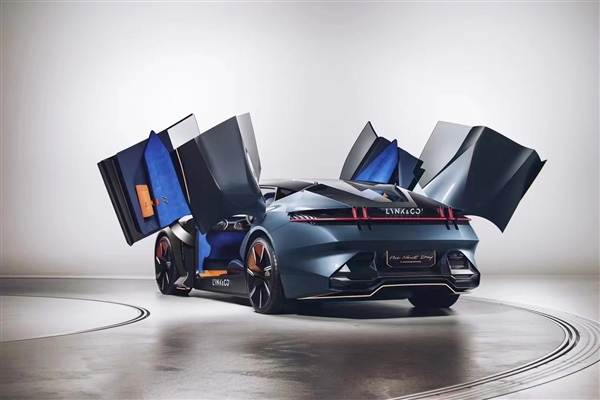 领克全新概念车亮相:四扇全是“剪刀门”