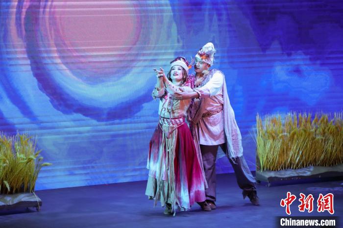 图为节目“小河公主”。 苟继鹏 摄