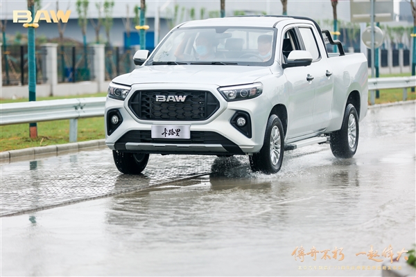 中国汽车工业“活化石” 新一代北汽BJ212即将亮相